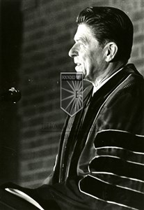 Image description is not available for 1967.146